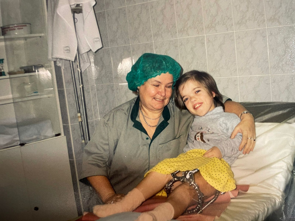 «Благодаря врачам Центра имени Г. И. Турнера я стала ещё красивее!»: история девушки Анны с диагнозом «ахондроплазия»
