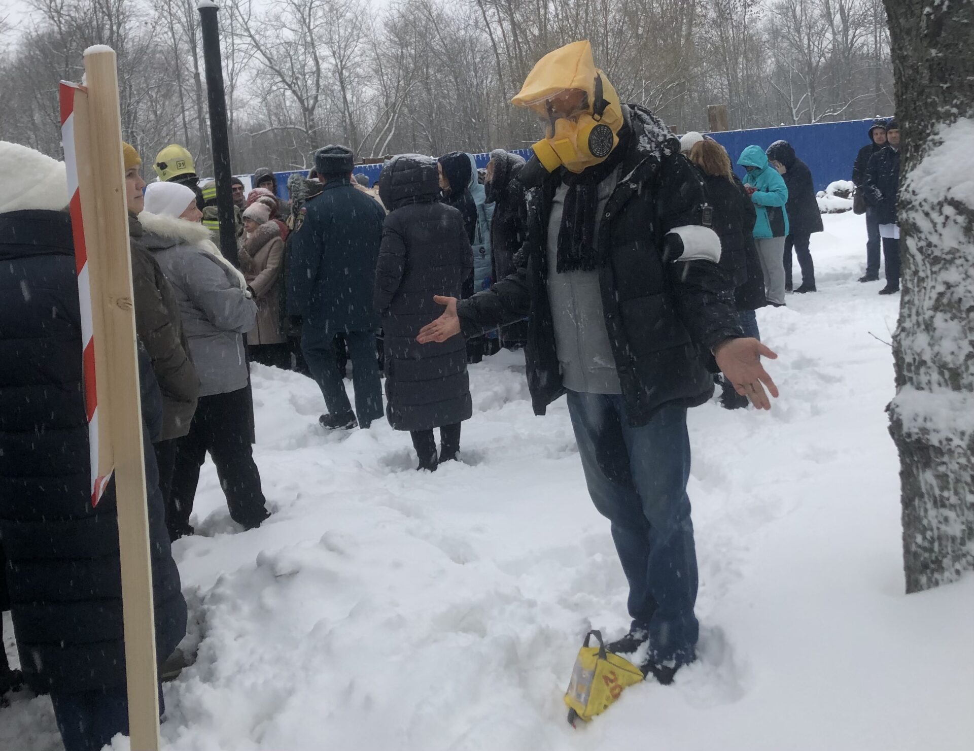 В НМИЦ проведена практическая тренировка по эвакуации людей из зданий и тушению условного пожара