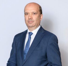 Разработанную в НМИЦ детской травматологии и ортопедии имени Г.И. Турнера металлоконструкцию установили в Чебоксарах 2-летнему ребенку с врожденной деформацией позвоночника
