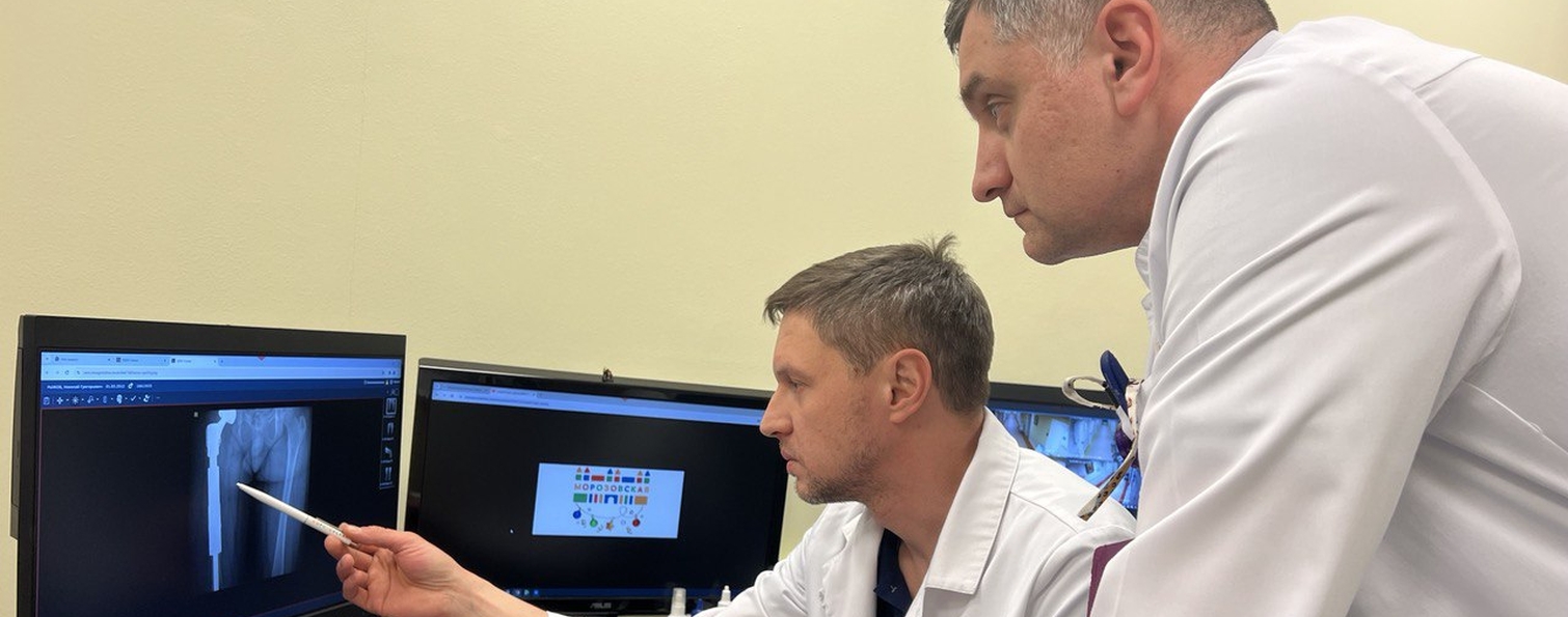 Первый в России отечественный индивидуальный раздвижной эндопротез с механизмом дистракции установили 10-летнему мальчику со злокачественным новообразованием в бедренной кости