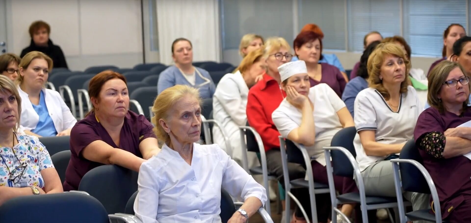 В НМИЦ детской травматологии и ортопедии им. Г. И. Турнера продолжается цикл мастер‑классов для медицинских сестёр